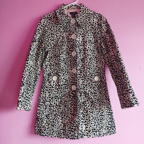Leopard, tiger print coat with pockets. Button. Collar. Lined. - Picture 1 of 11